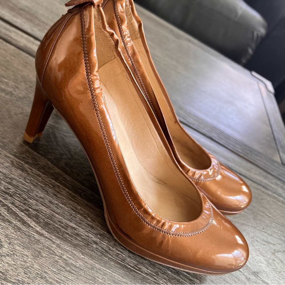Stuart Weitzman Brown Copper Tan Patent Leather Pumps Shoes Size 5.5 M